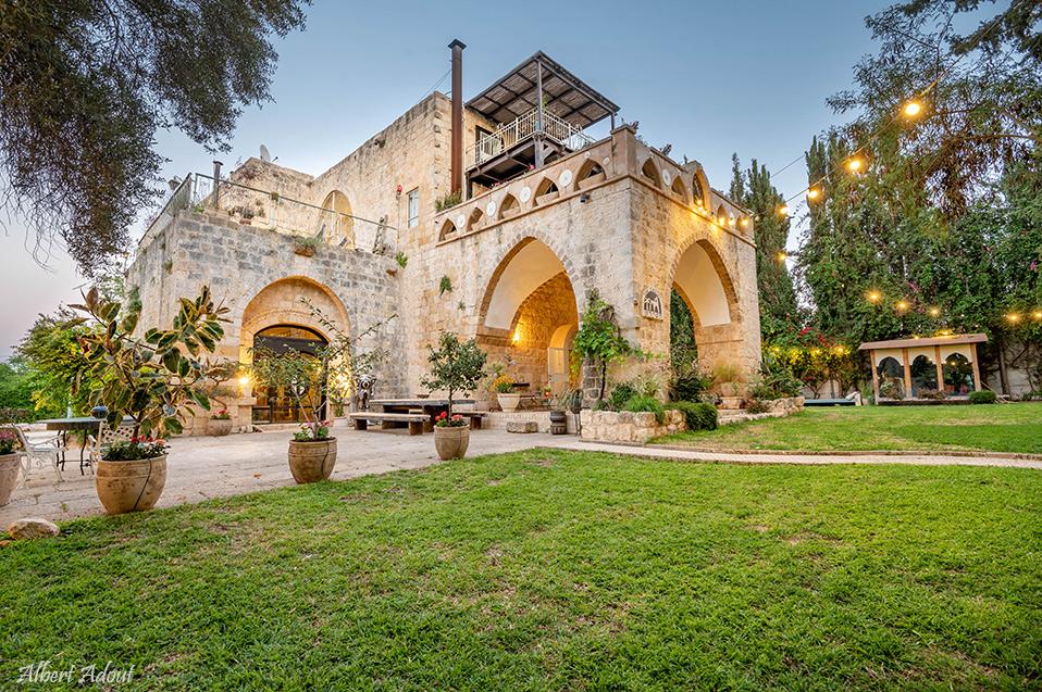 הטירה- מבצר צלבני עתיק שהוסב לאחוזת אירוח יוקרתית