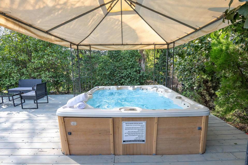 ג'קוזי ספא גדול