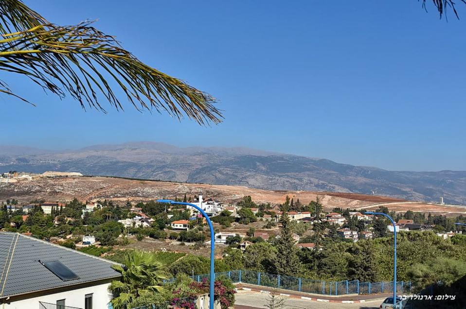 בקרבה להר צפייה, החרמון, עמק החולה ועמק עיון