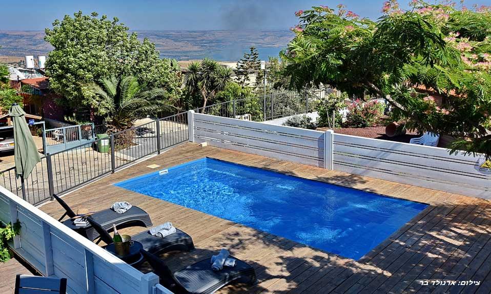 בריכת שחיה מגודרת ובטיחותית, נוף לכנרת