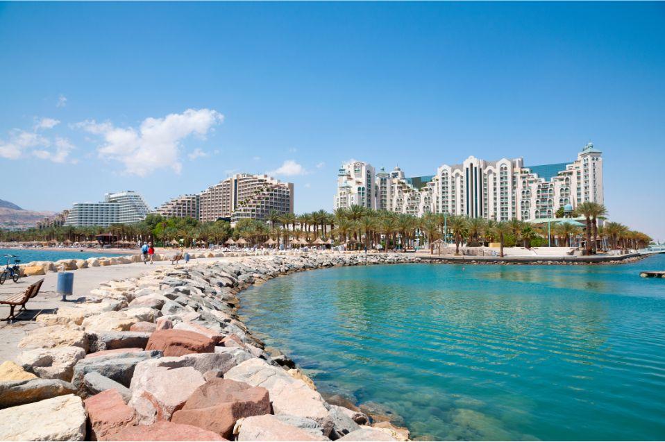 ערבה 36- ממוקמת במרחק של כ-5 דק' נסיעה לחופים