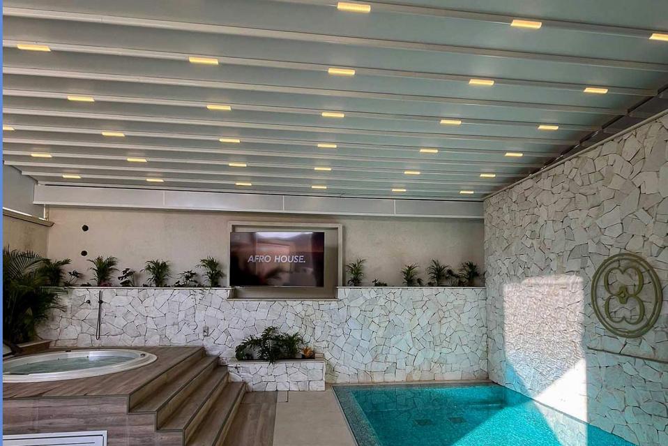 קירוי חשמלי- קירוי מלא בלחיצת כפתור