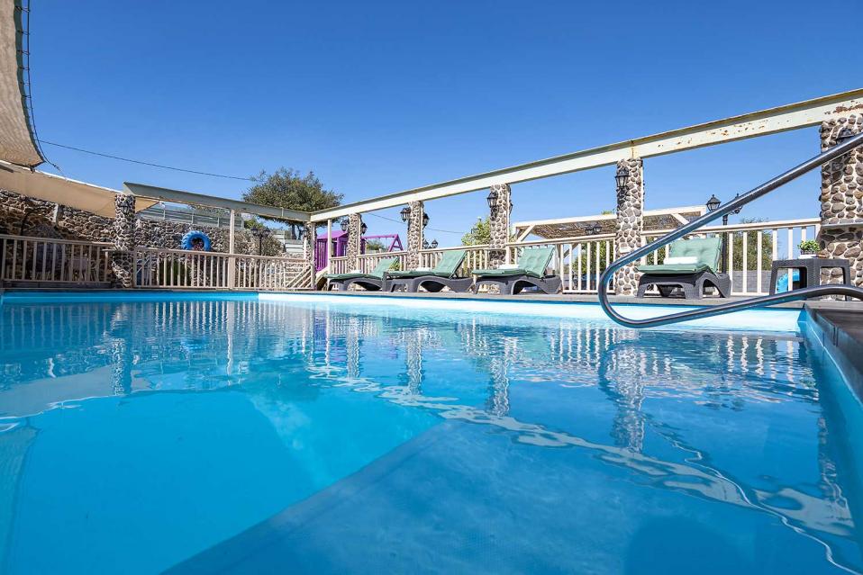 קדם אחוזת יוקרה