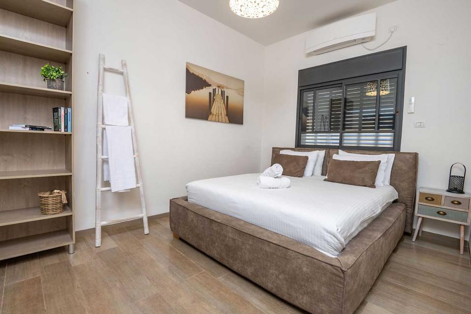 3 חדרי שינה זוגיים נוספים