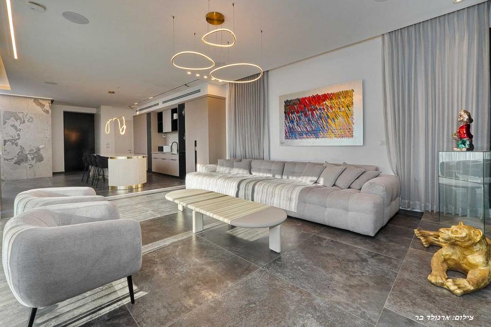 סוויטת גולד- סוויטת ענק- 3 חדרי שינה