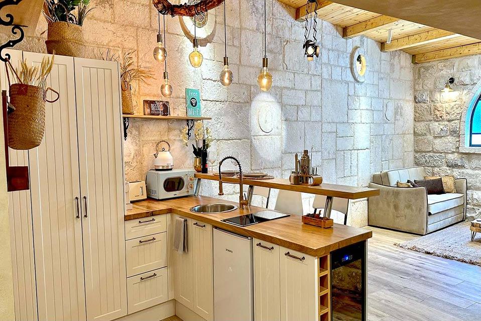 מטבח מאובזר בכל יחידת אירוח