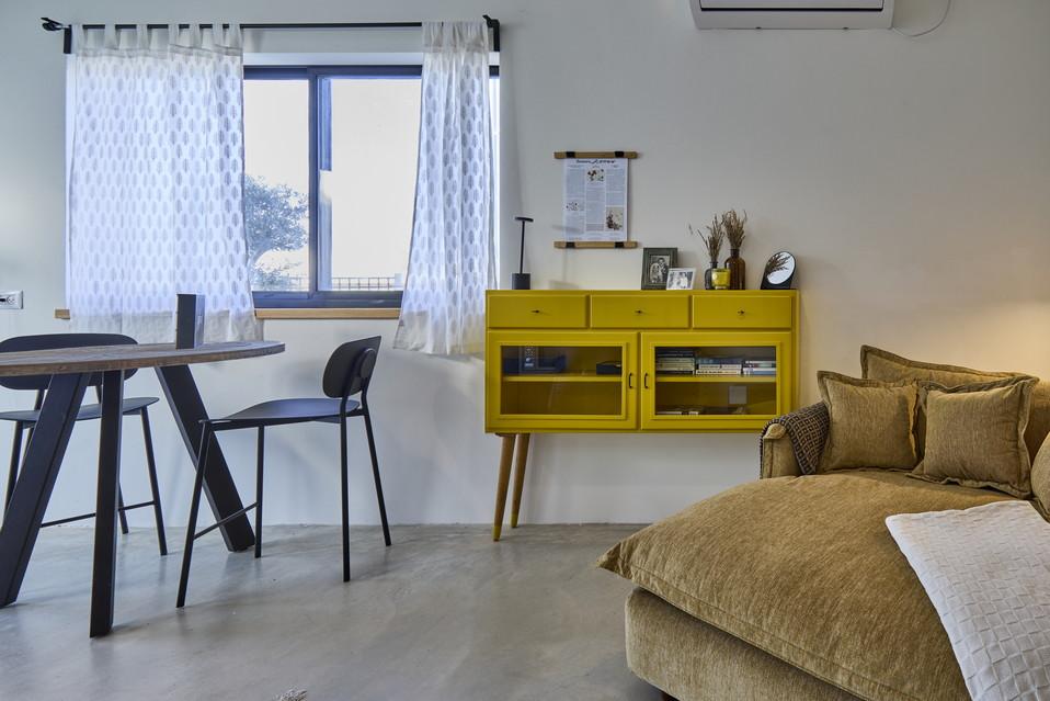 שולחן זוגי – לארוחה קלילה או ערב רומנטי