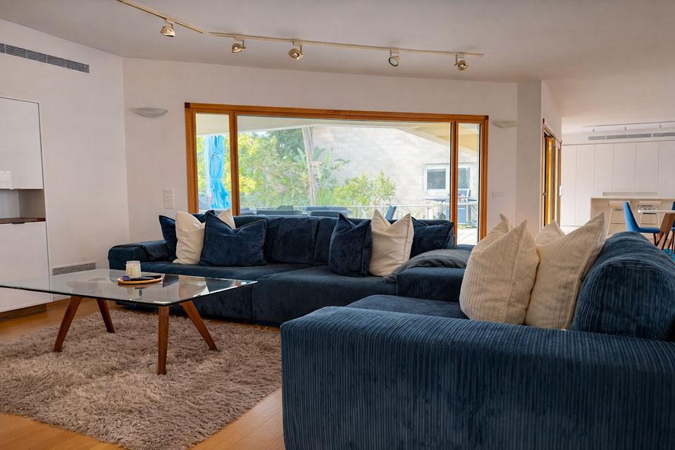 סלון משפחתי גדול