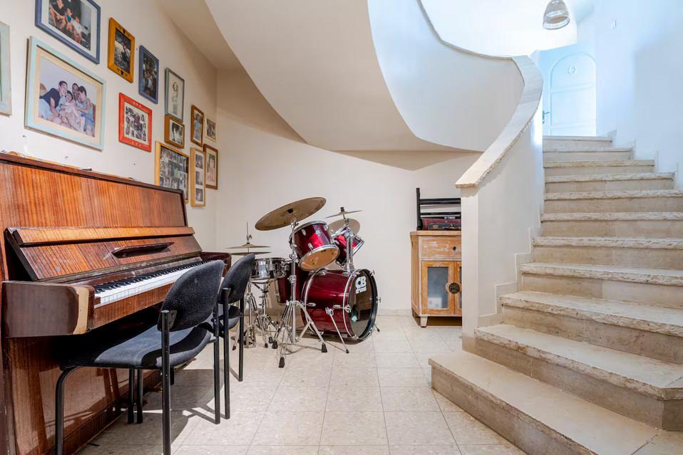 פינת מוזיקה