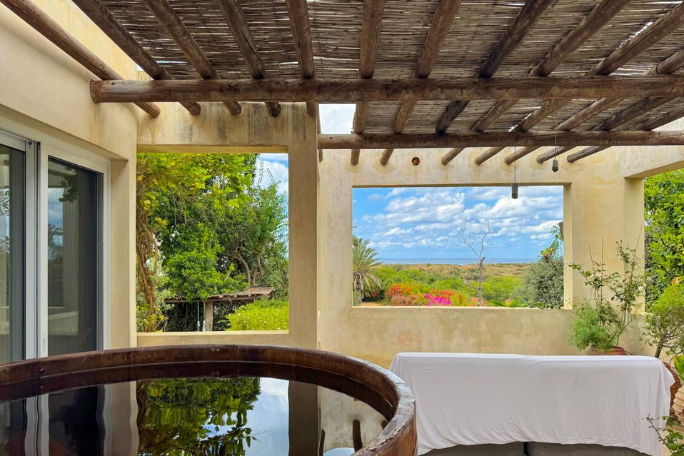 כמו מתוך גלויה