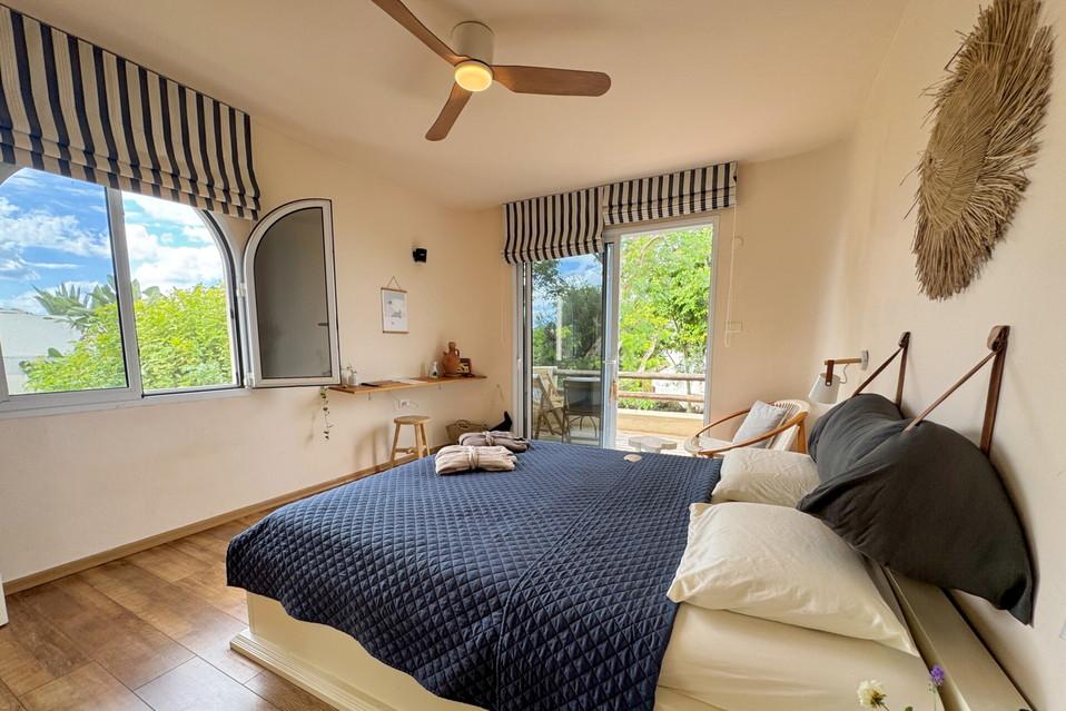 חדרי שינה גדולים ומוארים