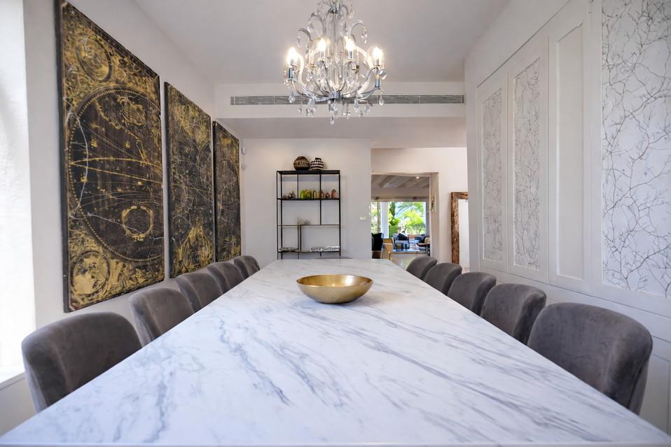 שולחן אבירים מרשים- לארוחות משותפות