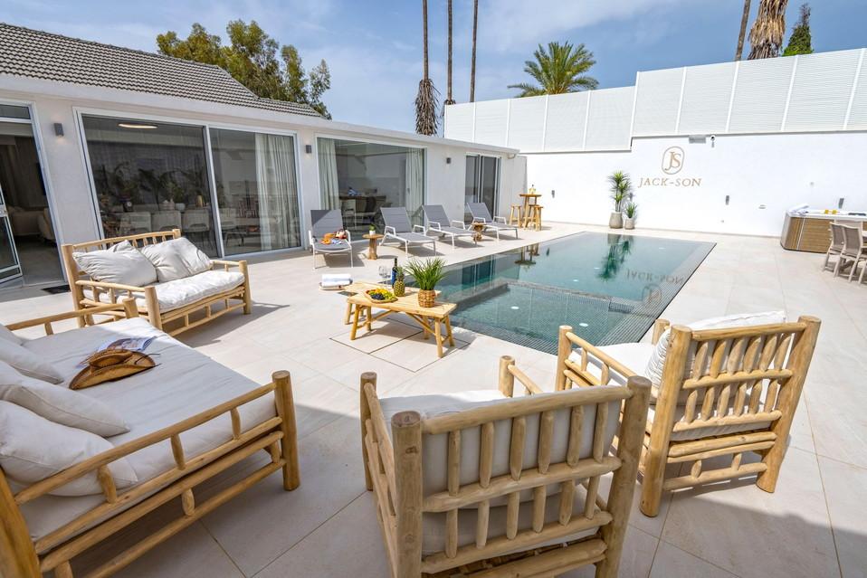 וילה ג'קסון | נופש יוקרתי בגליל | בנויה במפלס אחד