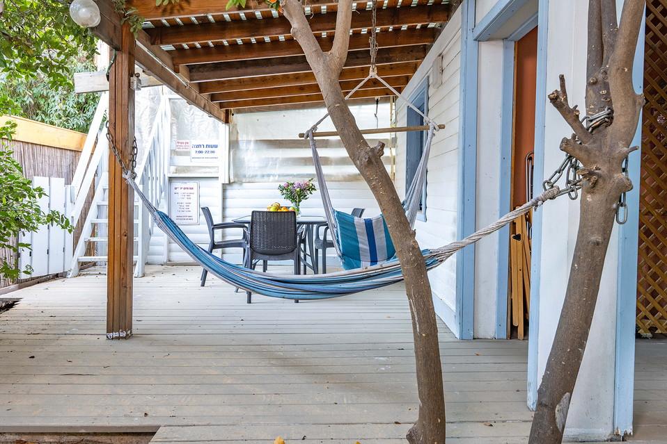 סוויטת כנרת- בצמוד לבריכה