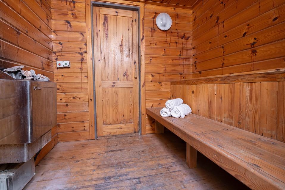 סאונה יבשה לרשות האורחים