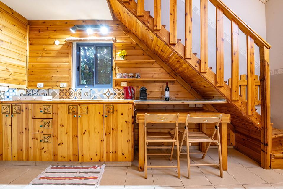 מטבח אישי מאובזר בסוויטות המשפחתיות